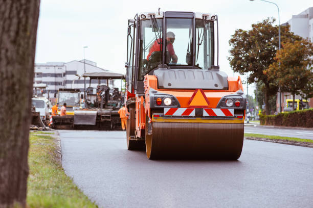 Best Local Driveway Pavers  in Linden, MI